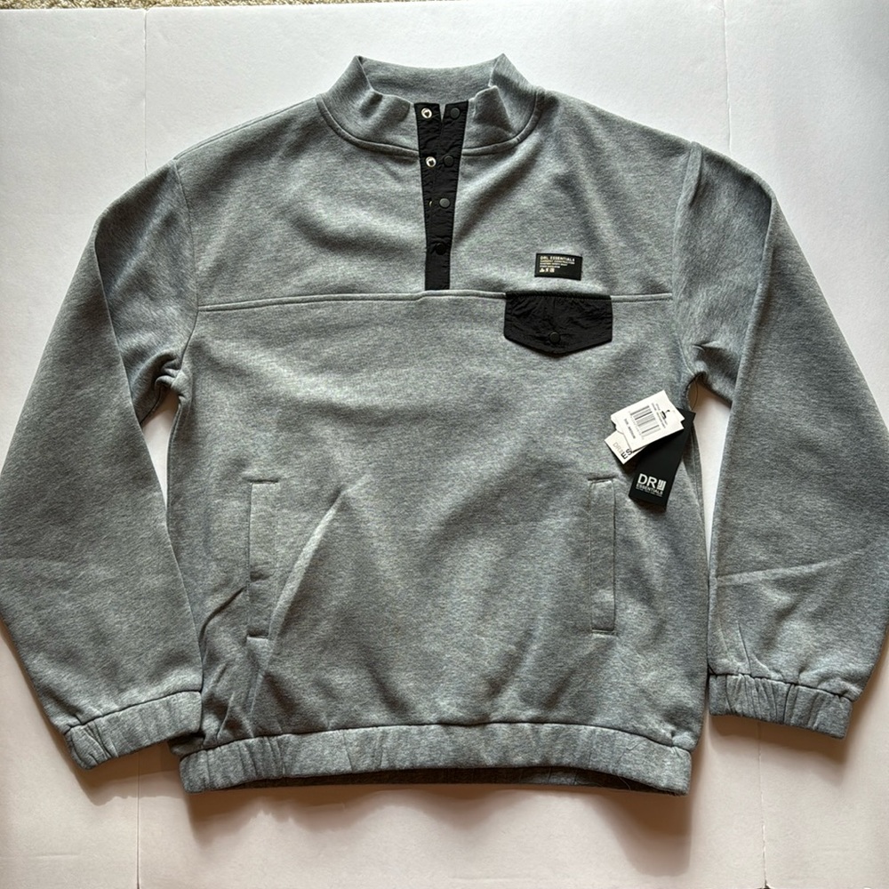 NWT, DRL Essentials Fleece Half Button Pull Over Sweatshirt, Size M